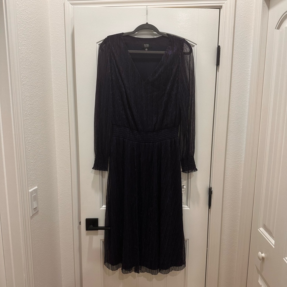 Navy blue long sleeve midi dress plus size 1X NWT - Picture 3 of 7